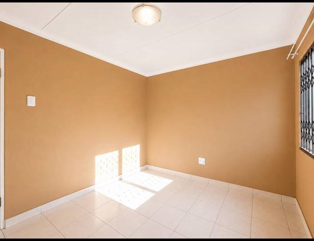 2 BEDROOM PROPERTY TO RENT IN NCAMBEDLANA